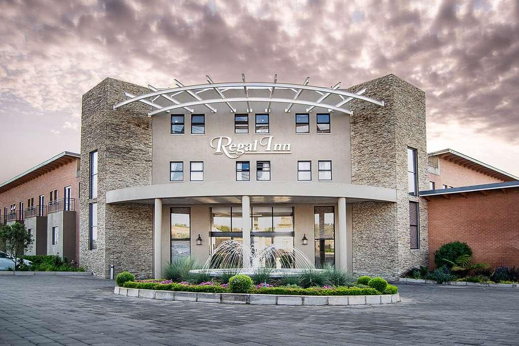 Regal Inn Hotel Мідранд Екстер'єр фото