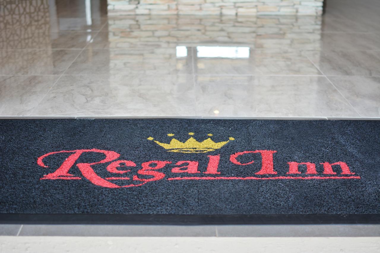 Regal Inn Hotel Мідранд Екстер'єр фото